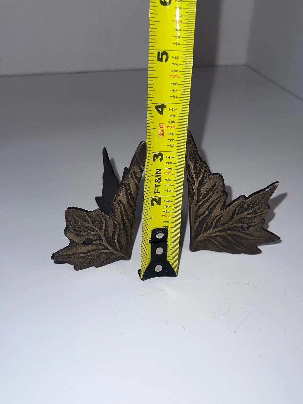Antique Brass Leaf corner protector - Bronze Leaf Accent